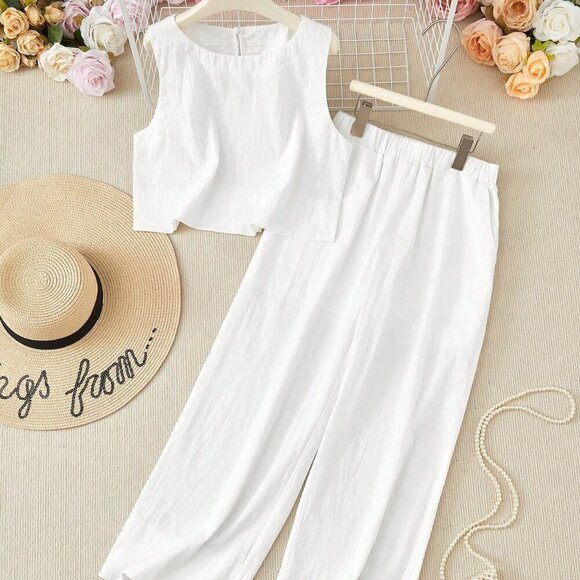 White Casual Women's Cotton Linen Sleeveless Top And Cropped Pants Set - Picture 4 of 7